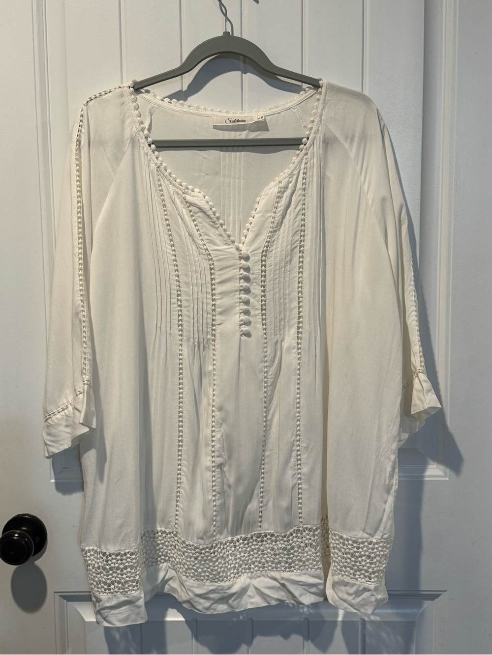 Solitaire White Embroidered Button-Front Tunic
